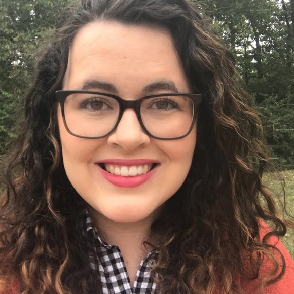 Meet your Posher, Valerie - Picture 1 of 1